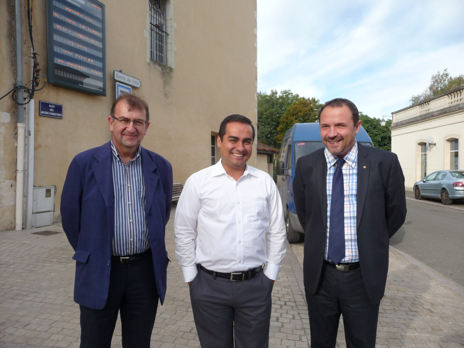 Les Amis d'Albeiro — 10 — Fundación Albeiro Vargas