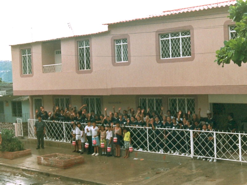  — Fundación Albeiro Vargas